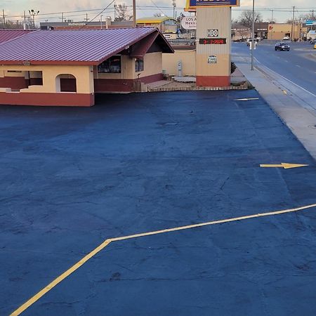 Sands Motel Portales Exteriör bild