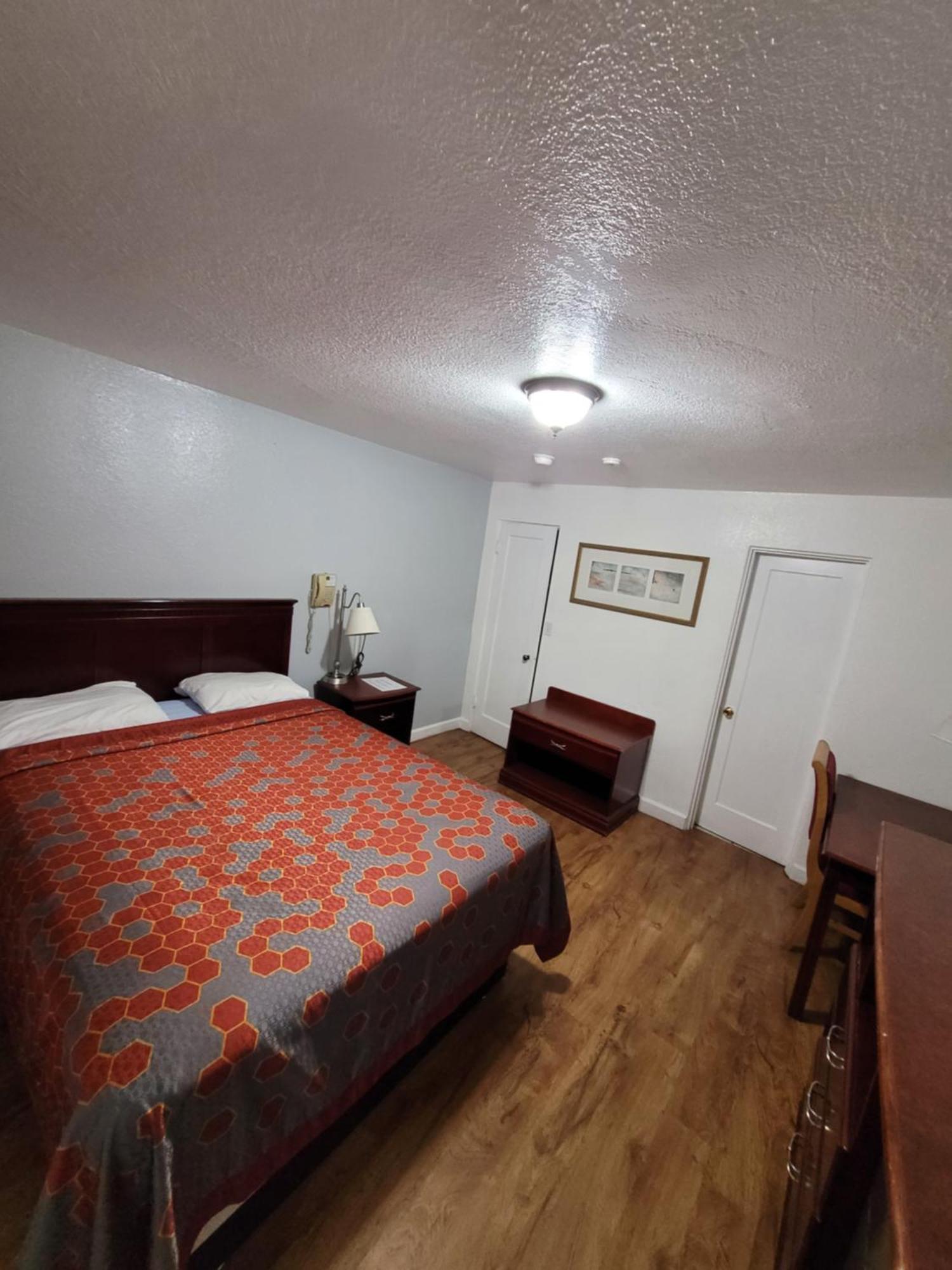 Sands Motel Portales Exteriör bild