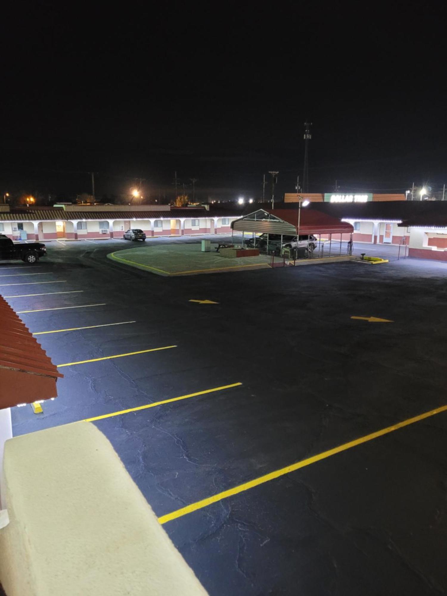Sands Motel Portales Exteriör bild
