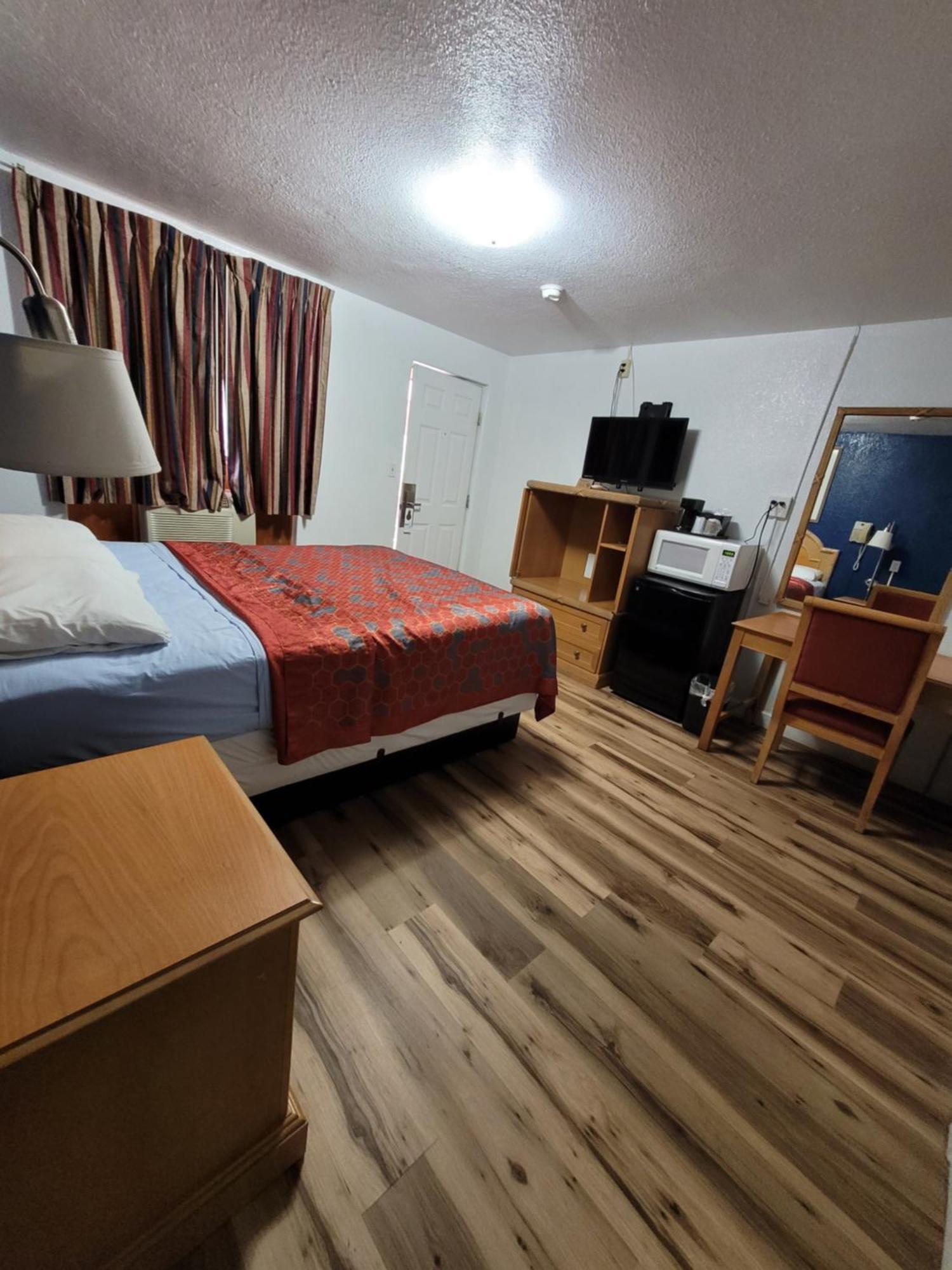 Sands Motel Portales Exteriör bild